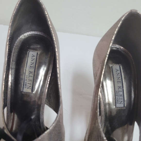 Women's Anne Klein Silver Metallic Belladona Leather Oxford Peep ToePumps 9M - Picture 7 of 13